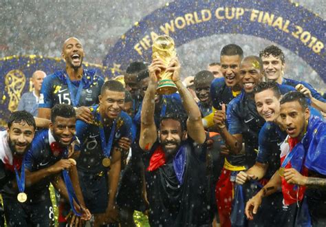  2018 FIFAワールドカップフランス代表チームの驚異的な優勝：現代サッカー史における最もドラマティックな勝利